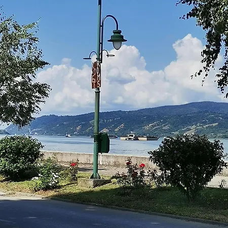 Pinkum Apartament *